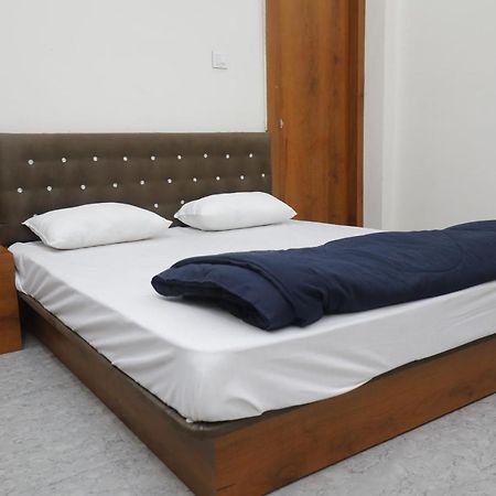 Hotel Garima 乌贾因 外观 照片