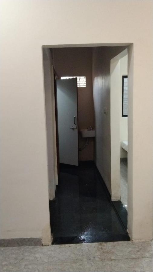 Hotel Garima 乌贾因 外观 照片